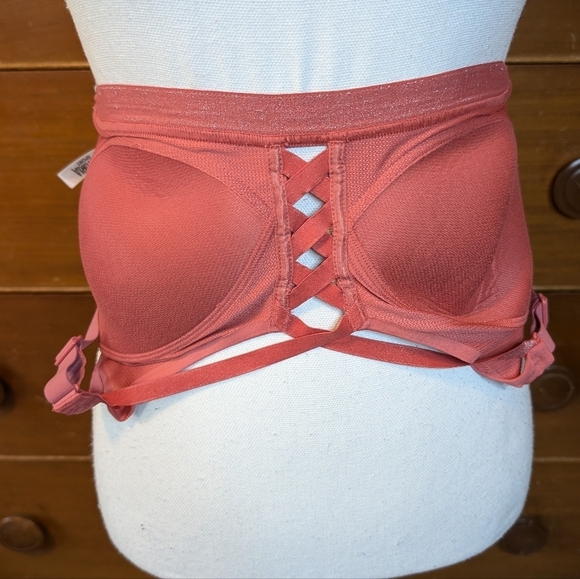 Victoria Sport STRAPPY Racerback Sports Bra 34C - Picture 8 of 12